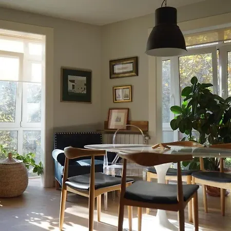 Apartamento De 2 Dormitorios En Menendez Pelayo 아파트
