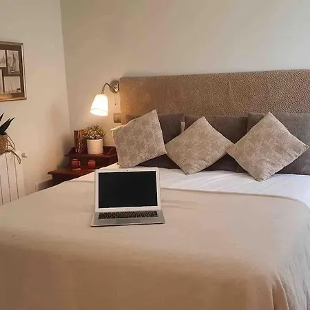 Apartamento De 2 Dormitorios En Menendez Pelayo 아파트